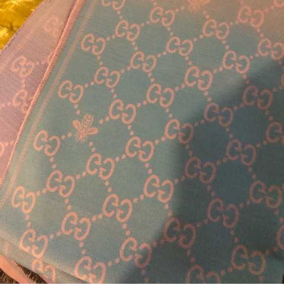 Large GUCCI ombré scarf/wrap - Picture 6 of 7